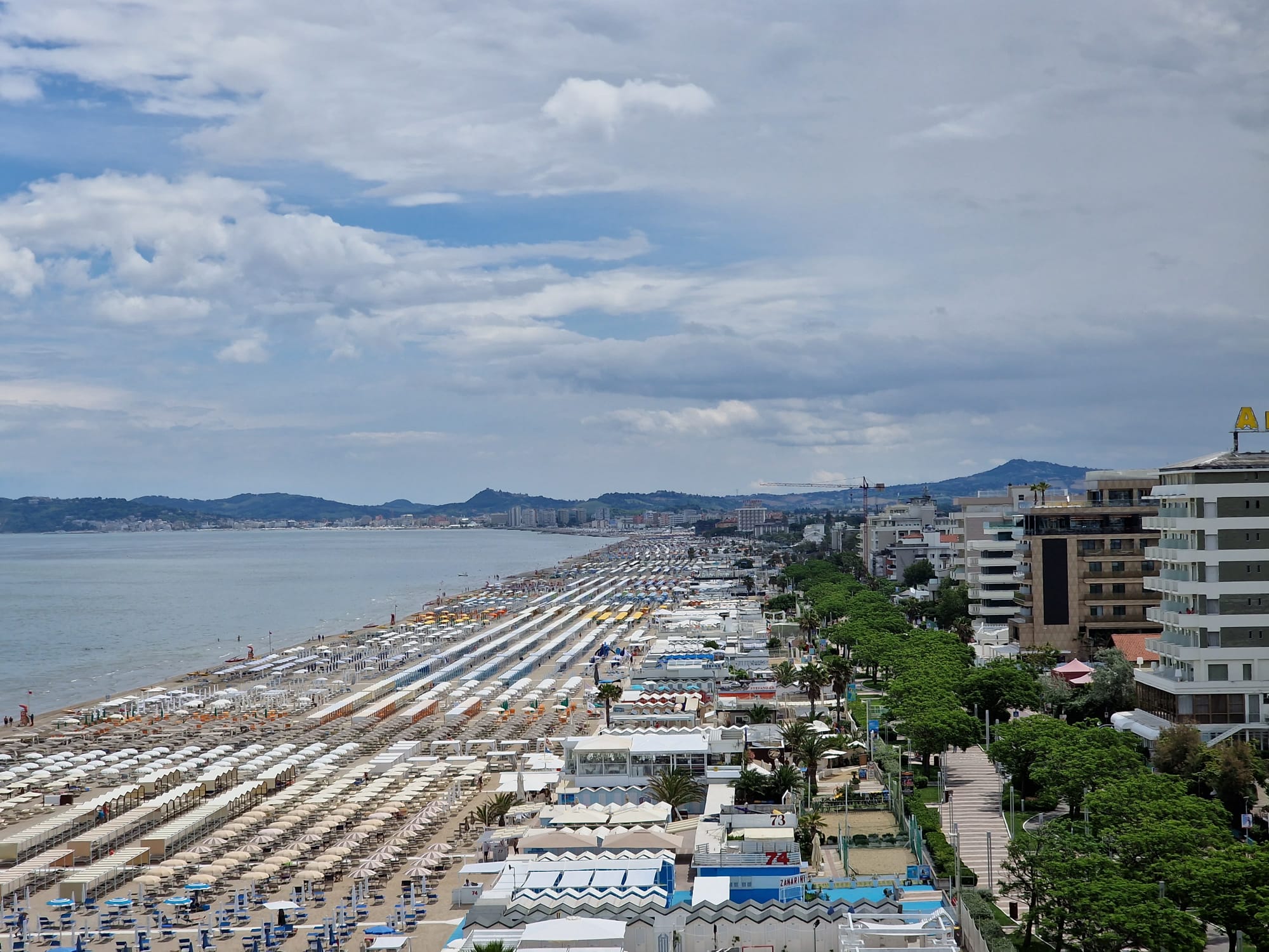 Avviso di asta pubblica per l’alienazione di immobile sito in Riccione sul Lungomare della Libertà