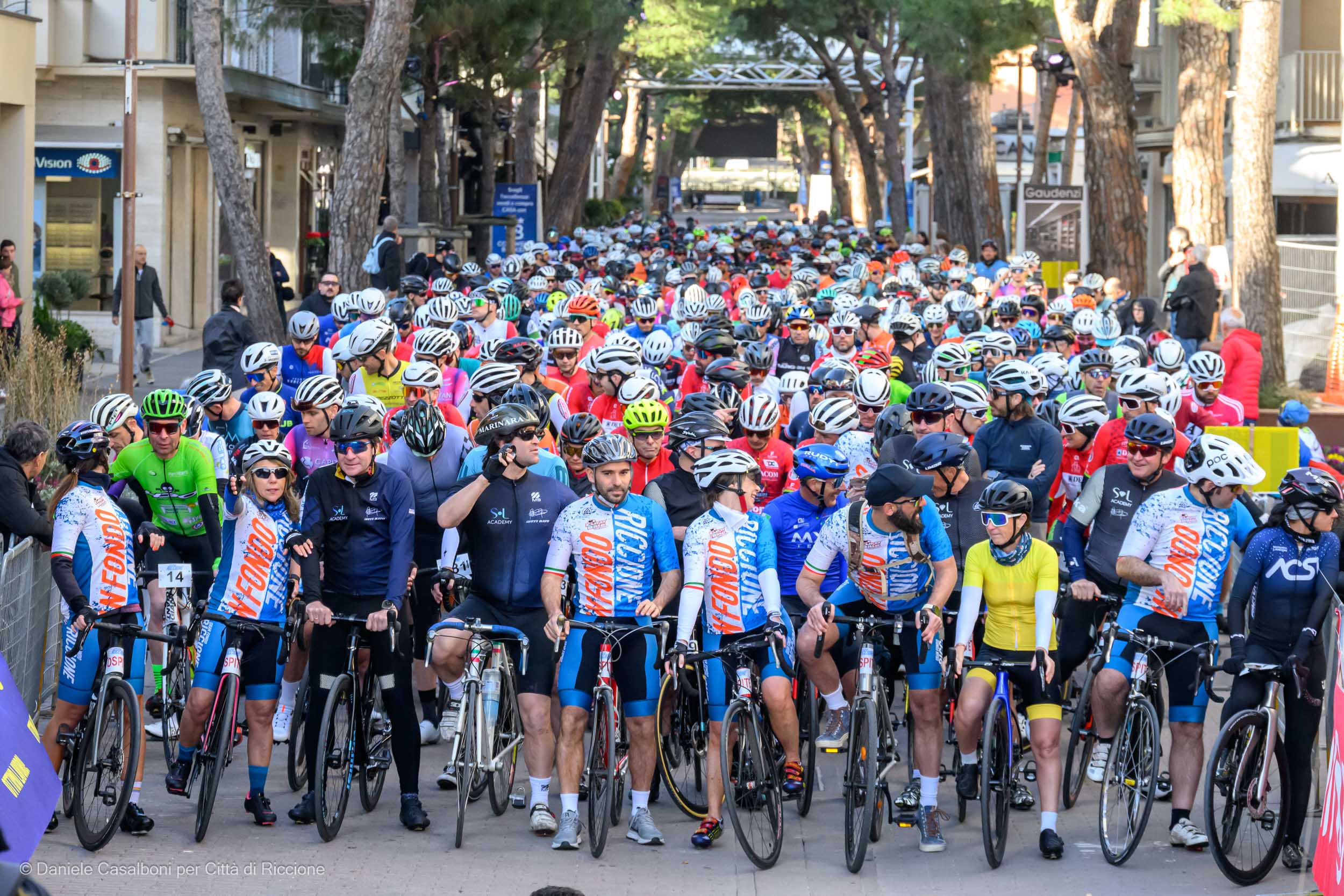 La Granfondo Riccione  apre la prestigiosa settimana del ciclismo riccionese