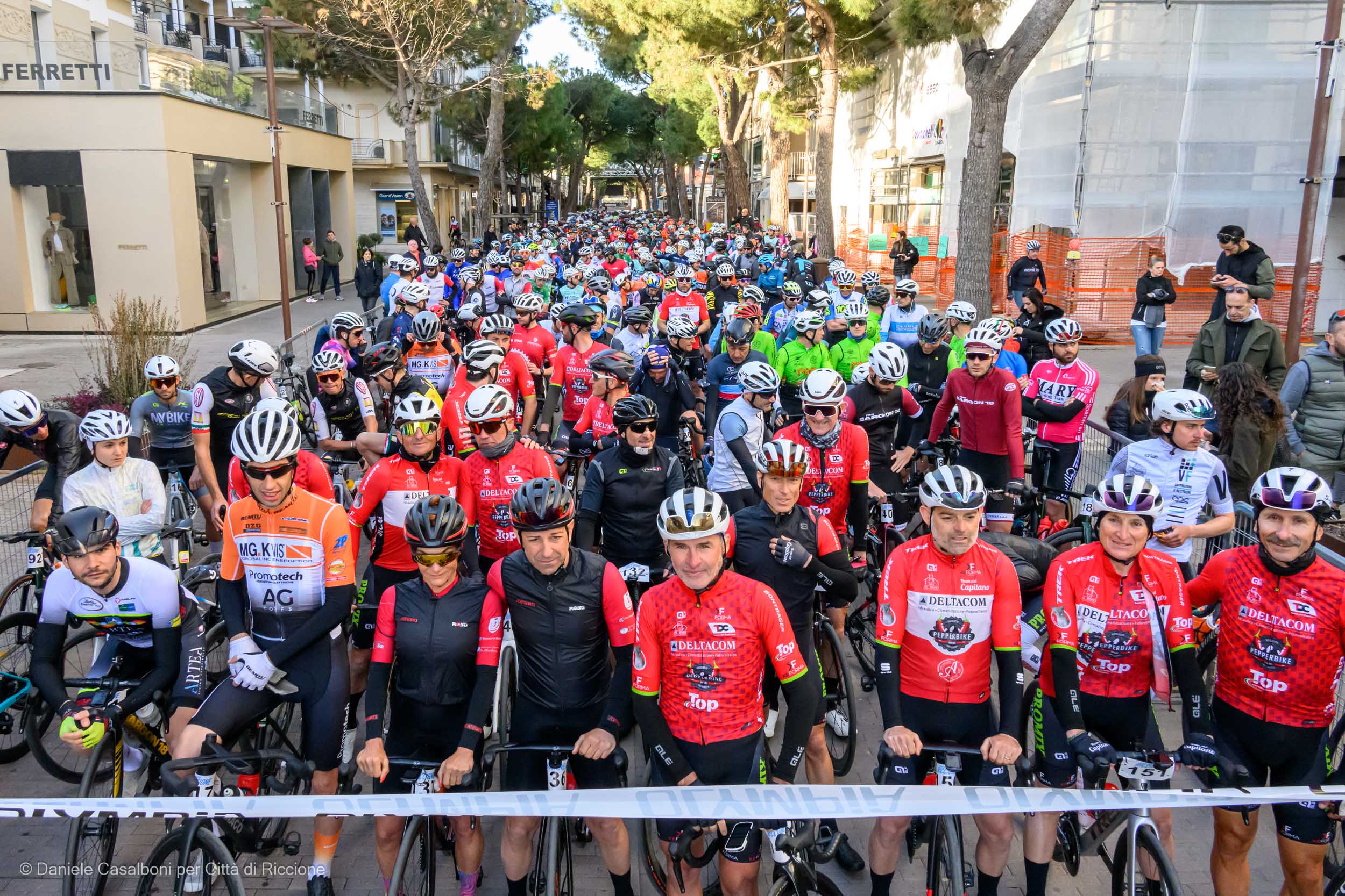 Mobilità dolce: il progetto per l’anello ciclopedonale intorno alla scuola di viale Bergamo e la messa in sicurezza della ciclabile di viale Mantova candidato al bando “Bici in Comune”