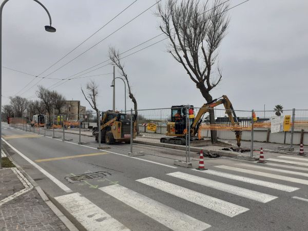 ruspe al lavoro lunngomare riccione