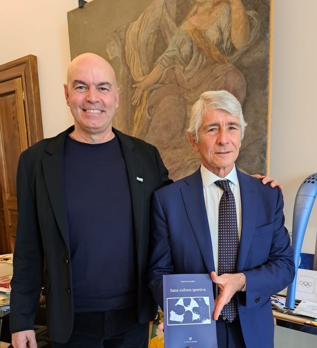 Il direttore tecnico del Circolo tennis Riccione Fabrizio Serafini incontra il ministro per lo Sport Andrea Abodi